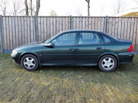 Opel Vectra - 1.8-16V Pearl apk t/m 11-2020 / zo meenemen - 1