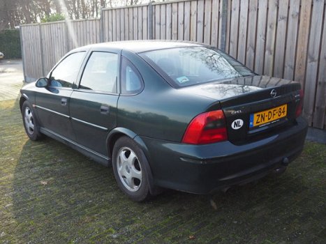 Opel Vectra - 1.8-16V Pearl apk t/m 11-2020 / zo meenemen - 1