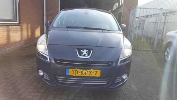 Peugeot 5008 - 1.6 VTi ST 5p - 1