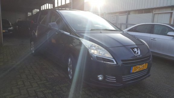 Peugeot 5008 - 1.6 VTi ST 5p - 1