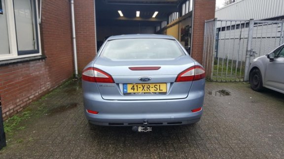 Ford Mondeo - 2.0-16V Trend - 1