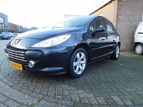 Peugeot 307 - XS 2.0-16V 5-deurs - 1