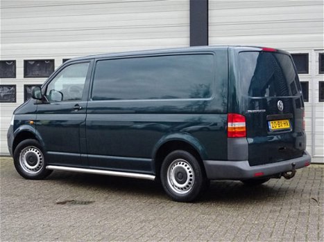 Volkswagen Transporter - 2.5 TDI 131pk 6-Bak L1 - 3 Zits - Trekhaak - 1