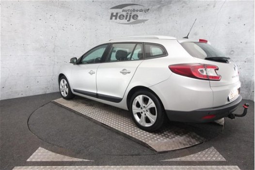 Renault Mégane Estate - 1.4 TCe Dynamique | Climate Control | Navigatie | Parkeersensoren V+A - 1