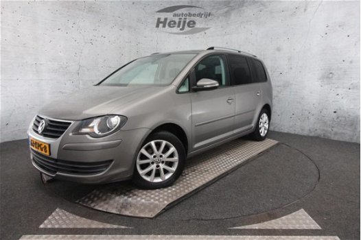 Volkswagen Touran - 1.4 TSI Comfortline 7-persoons Executive DSG | Full-map Navigatie | Climate Cont - 1