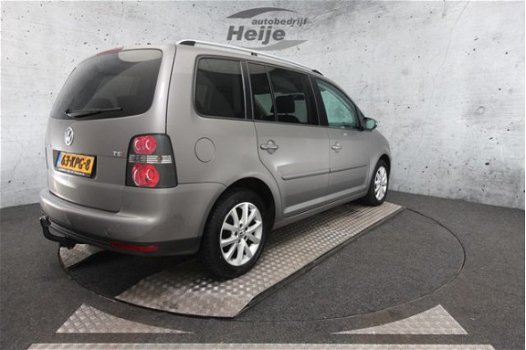 Volkswagen Touran - 1.4 TSI Comfortline 7-persoons Executive DSG | Full-map Navigatie | Climate Cont - 1