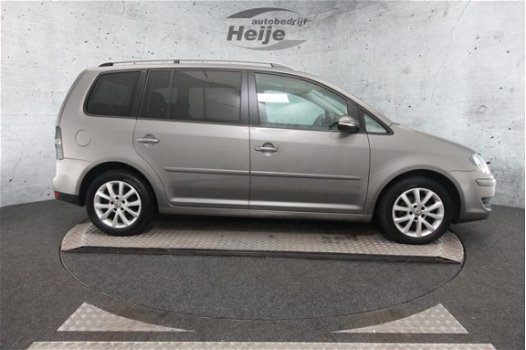 Volkswagen Touran - 1.4 TSI Comfortline 7-persoons Executive DSG | Full-map Navigatie | Climate Cont - 1