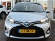 Toyota Yaris - 1.5 Hybrid Lease Aut. Navigatie Trekhaak Camera Climate Control Bluetooth - 1 - Thumbnail