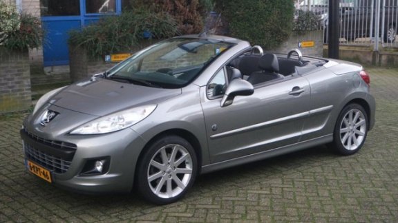 Peugeot 207 CC - Roland Garros 1.6 THP - 1