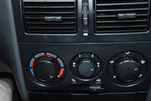 Fiat Strada Pick-up - Pick-up 1.3 Multijet Radio/cd Trekhaak - 1