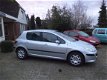 Peugeot 307 - 1.6-16V XT CLIMA/CRUISE CONTROLL/TREKHAAK APK 04-12-2020/ DISTRIBUTIERIEM IS VERV. BIJ - 1 - Thumbnail