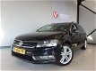 Volkswagen Passat Variant - 1.6 TDI BlueMotion Executive Edition Leer, Navigatie, clima, Pdc - 1 - Thumbnail