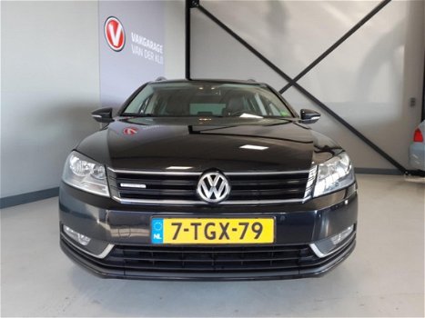 Volkswagen Passat Variant - 1.6 TDI BlueMotion Executive Edition Leer, Navigatie, clima, Pdc - 1