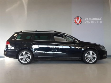 Volkswagen Passat Variant - 1.6 TDI BlueMotion Executive Edition Leer, Navigatie, clima, Pdc - 1