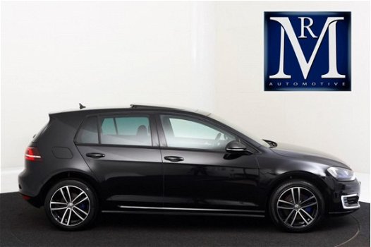 Volkswagen Golf - 1.4 TSI GTE *EX. BTW* | LEDER | PANO.DAK | CAMERA | RIJKLAAR incl. BOVAG6mnd - 1