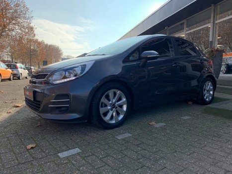 Kia Rio - 1.2 CVVT ExecutiveLine Navi/Cam/Clima/LED/17inch - 1