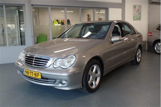 Mercedes-Benz C-klasse - 230 Avantgarde V6, dealer onderhouden prijs altijd incl 6 mnd BOVAG - 1