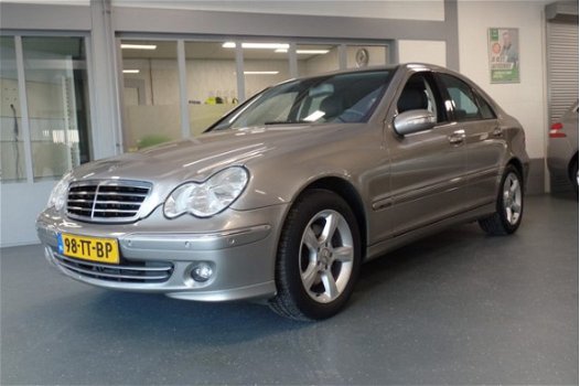 Mercedes-Benz C-klasse - 230 Avantgarde V6, dealer onderhouden prijs altijd incl 6 mnd BOVAG - 1