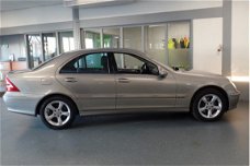 Mercedes-Benz C-klasse - 230 Avantgarde V6, dealer onderhouden prijs altijd incl 6 mnd BOVAG