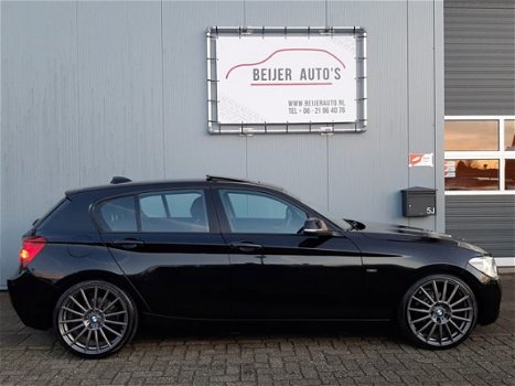 BMW 1-serie - 116i Business Automaat/Schuifdak/19inch/Navigatie/PDC - 1