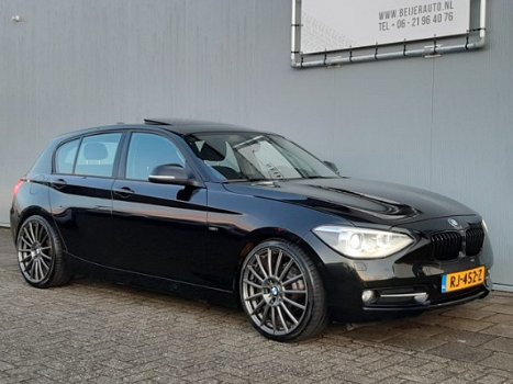 BMW 1-serie - 116i Business Automaat/Schuifdak/19inch/Navigatie/PDC - 1