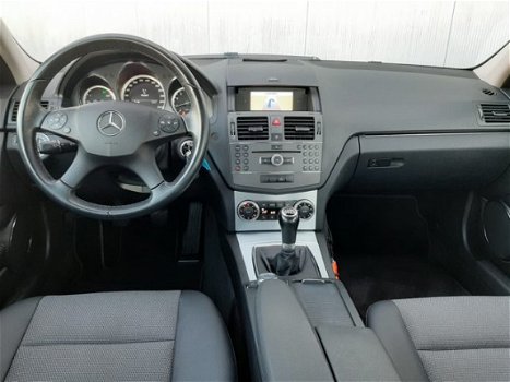 Mercedes-Benz C-klasse - 180 K BlueEFFICIENCY Business Edition Avantgarde Navigatie/17Inch/Trekhaak - 1