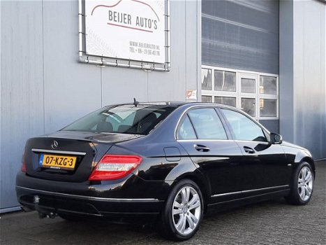 Mercedes-Benz C-klasse - 180 K BlueEFFICIENCY Business Edition Avantgarde Navigatie/17Inch/Trekhaak - 1