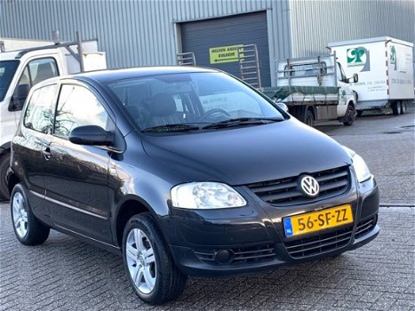 Volkswagen Fox - 1.2 Trendline AIRCO l ELEK PAK l APK 01-2021 - 1