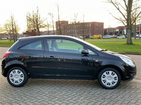 Opel Corsa - 1.2-16V Business AIRCO l ELEK PAK l APK 03-2021 - 1