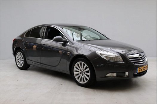 Opel Insignia - 1.6 Business Navigatie, Bluetooth, Lederstuurwiel, PDC, Climate control - 1