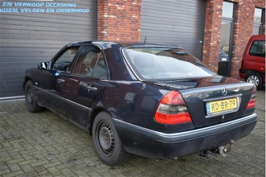 Mercedes-Benz C-klasse - 180 Elegance Airco Inruilkoopje - 1