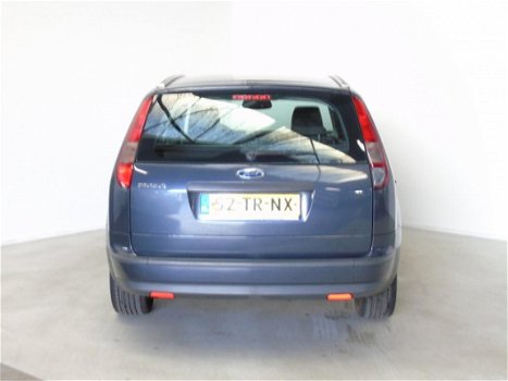 Ford Focus Wagon - 1.6-16V Futura - 1