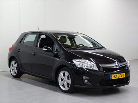 Toyota Auris - 1.8 Full Hybrid Executive | Automaat | Navigatie | Parkeercamera | Parkeersensoren - 1