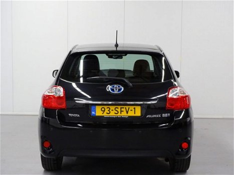 Toyota Auris - 1.8 Full Hybrid Executive | Automaat | Navigatie | Parkeercamera | Parkeersensoren - 1