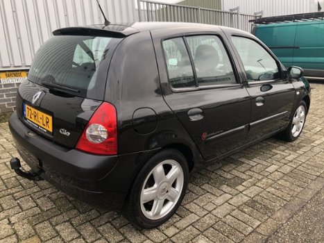 Renault Clio - 1.6-16V Community - 1