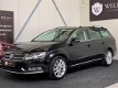 Volkswagen Passat Variant - 1.4 TSI Highline BlueMotion Leder Rijklaar - 1 - Thumbnail