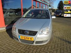 Volkswagen Polo - 1.4-16V Comfortline