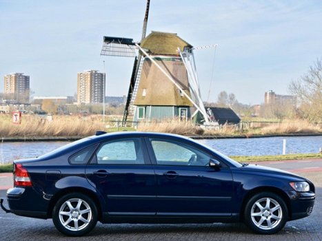 Volvo S40 - 1.8 Dealer auto, Youngtimer, boekjes aanwezig - 1