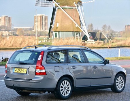 Volvo V50 - 2.4 Automaat, youngtimer, dealer auto - 1