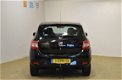 Dacia Sandero - TCe 90 Blackline | RIJKLAARPRIJS INCLUSIEF AFLEVERPAKKET T.W.V. € 695, - | - 1 - Thumbnail