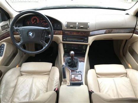 BMW 5-serie Touring - 523i Executive, Clima, Leder, Cruise - 1