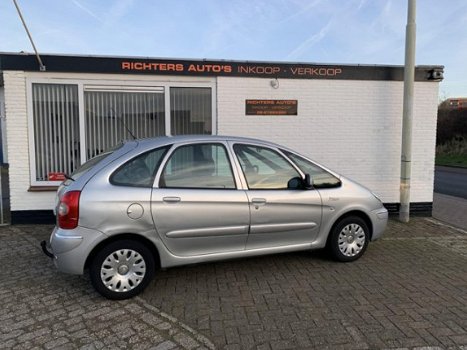 Citroën Xsara Picasso - 1.6i-16V Image - 1