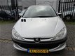 Peugeot 206 - 1.6-16V Gentry 3 deurs quiksilver, mooie zuinige auto en rijd, schakelt, remt super - 1 - Thumbnail