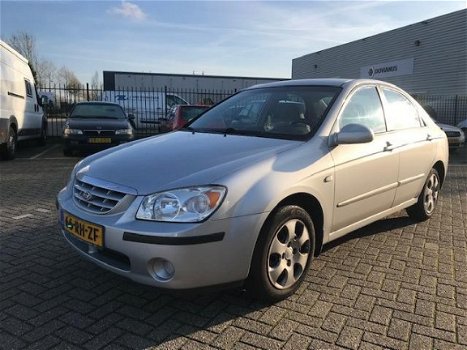 Kia Cerato - 1.6-16V LX 98.000 KM NAP zeer netjes - 1