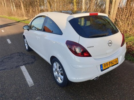 Opel Corsa - 1.4-16V Color Edition Apk 02-2021 - 1