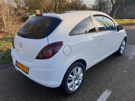 Opel Corsa - 1.4-16V Color Edition Apk 02-2021 - 1