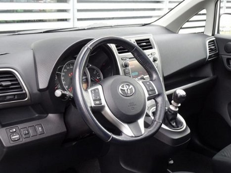 Toyota Verso S - 1.3 VVT-i Dynamic | Parelmoerlak | Lichtmetaal | Parkeercamera - 1