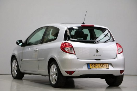 Renault Clio - TCe 100pk 20th Anniversary | Panoramadak | Navigatie | 1e Eigenaar | ABD Onderhouden - 1