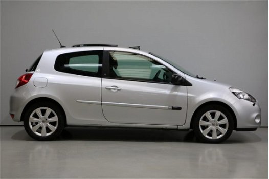 Renault Clio - TCe 100pk 20th Anniversary | Panoramadak | Navigatie | 1e Eigenaar | ABD Onderhouden - 1