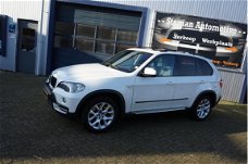 BMW X5 - e70 Grijs kenteken Bom volle auto